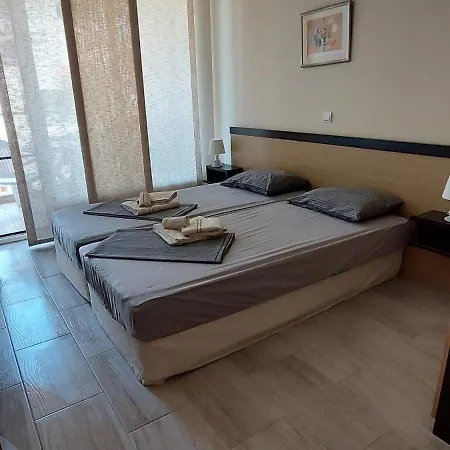 Seafront Elegance First Line Lejlighed Obzor